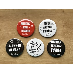 Kitűző szett: Ilyen vagyok csomag