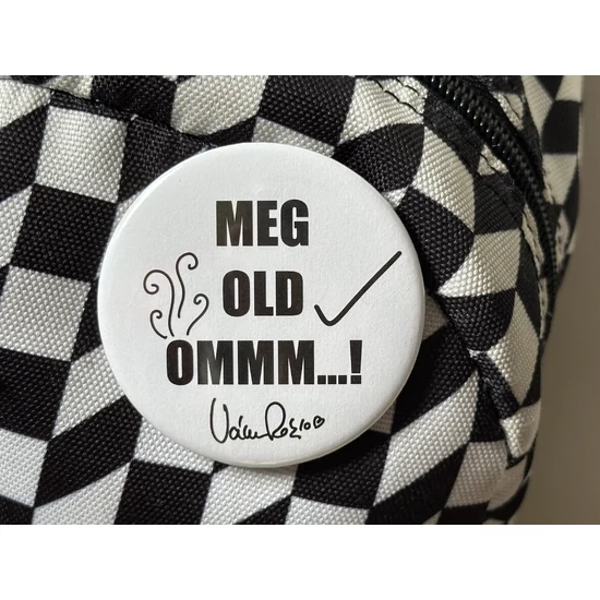 Megoldommm...! kitűző